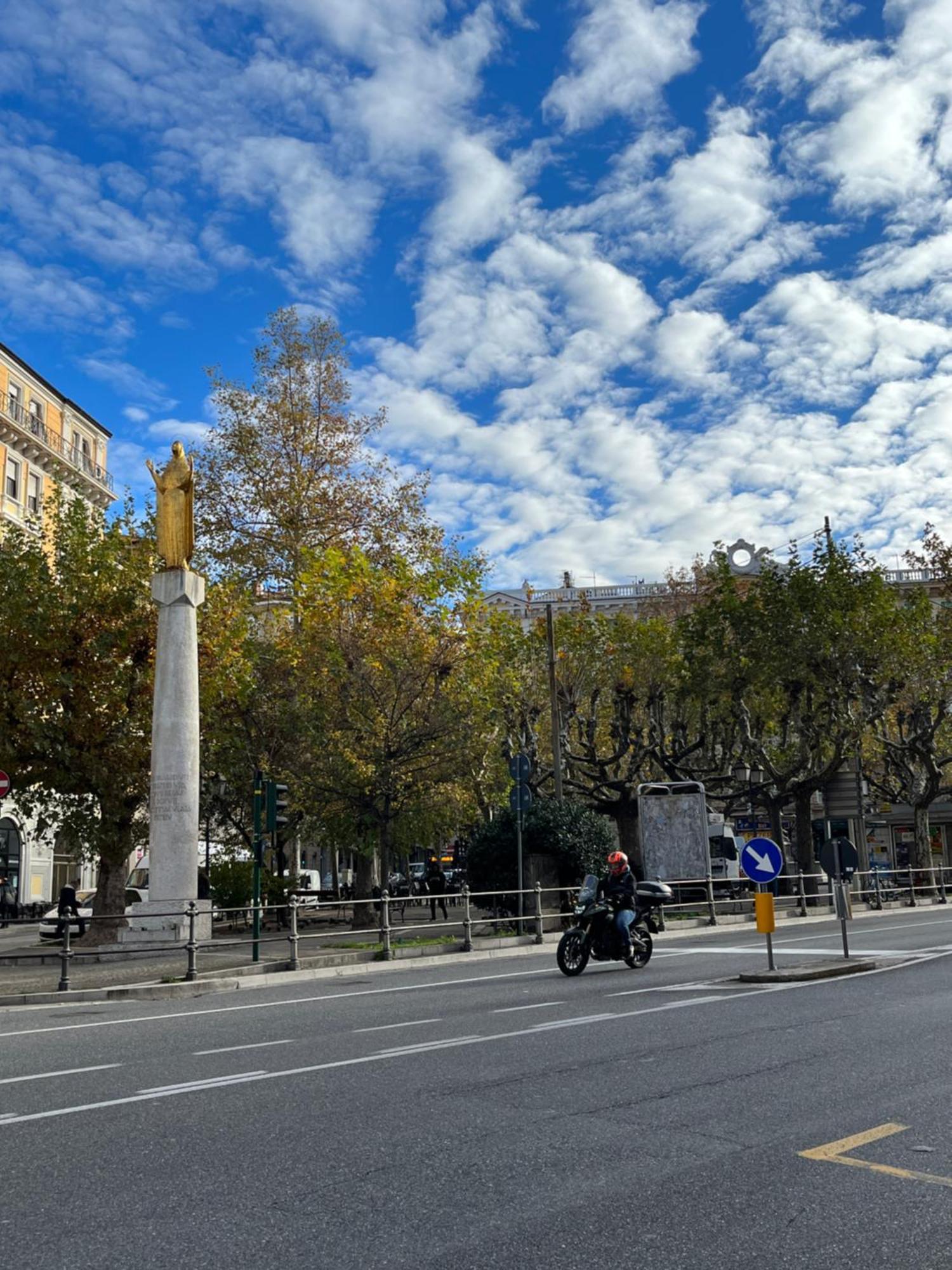 Appartamento La Bella Olivia Trieste Esterno foto